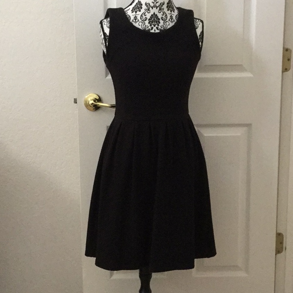 Anthropologie Gianni cross-knit pleated dress
